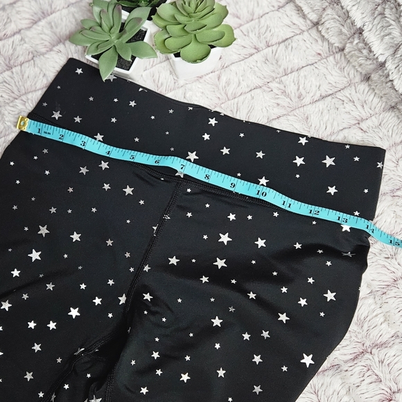 Uplift Leggings Star Print - Picture 7 of 17